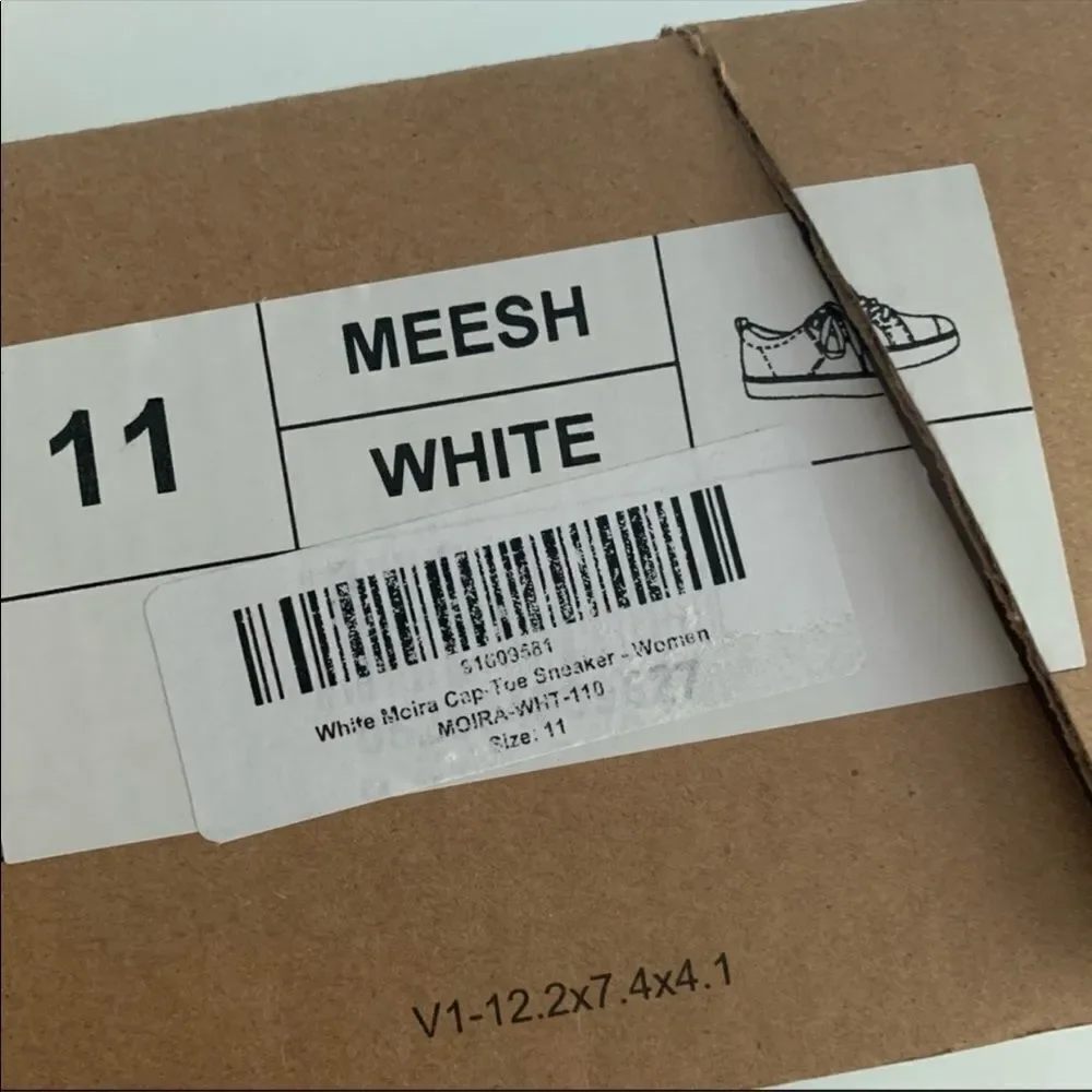 Journee Meesh Sneakers